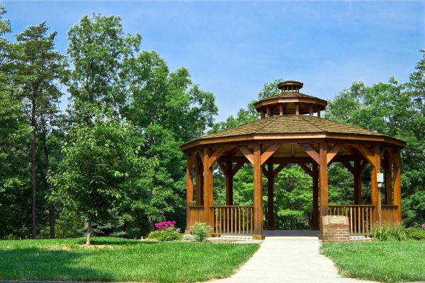 Lewes Outdoor Structure Service